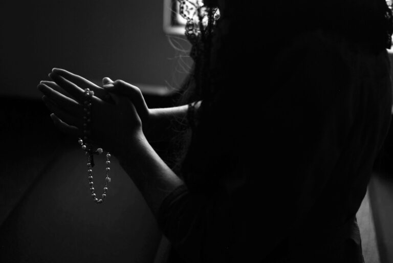 10 Tips to Help You Understand Religion