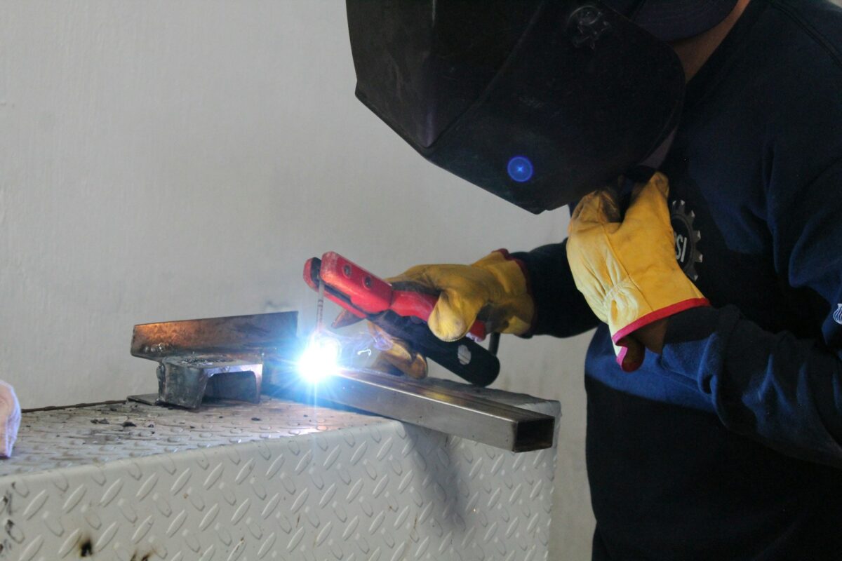 Can I do an apprenticeship instead of going to Sixth Form?