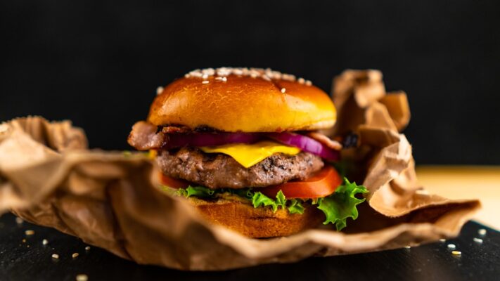 How do I avoid eating junk food?
