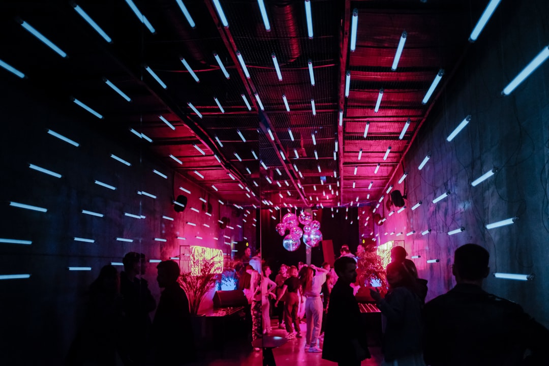 How do I know if a party is safe to attend?