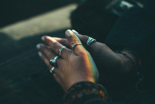 Is praying for me?