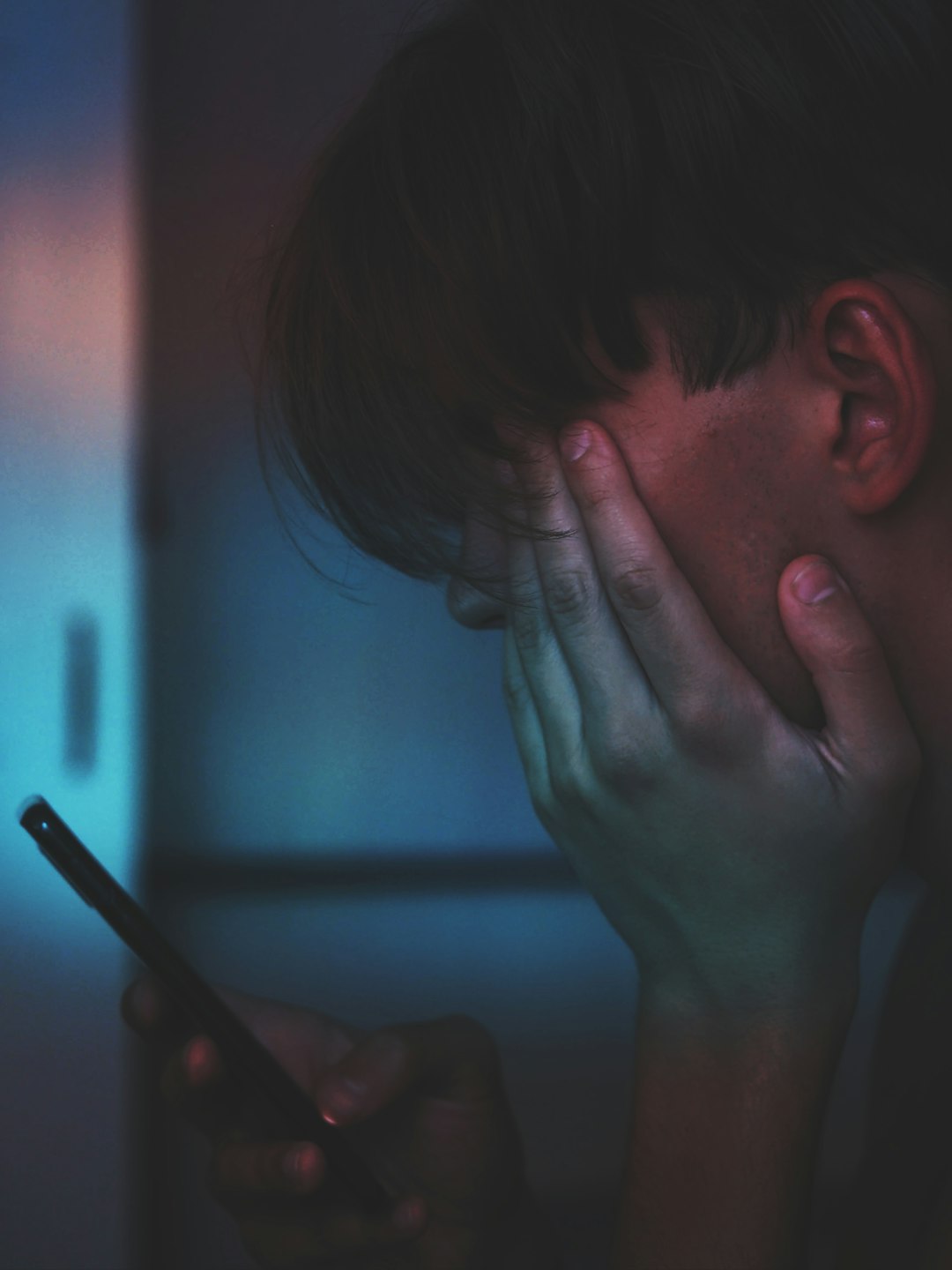 What are the effects of acne on self-esteem?