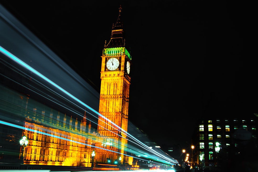 What are the main political parties in the UK?