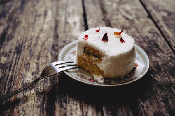What are the signs of an eating disorder?