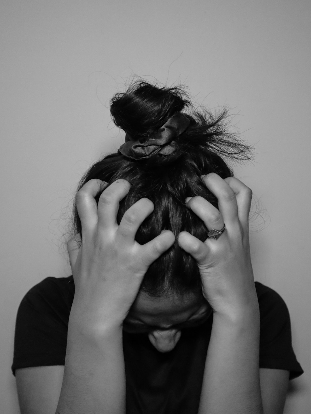 What are the signs of stress?