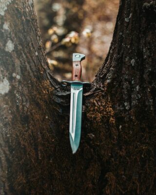 What should I do if I see someone with a knife?