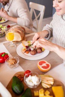 Eat Smart, Not Less - Building a Balanced Plate