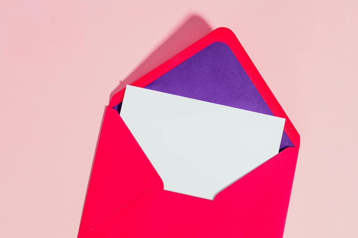 How do I turn down an invitation?