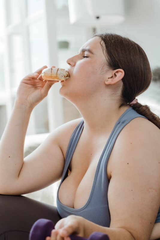 How to Reach a Healthy Weight Without Obsessing Over the Scale