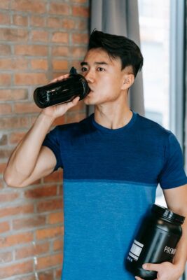 What Should You Really Eat Before and After the Gym?